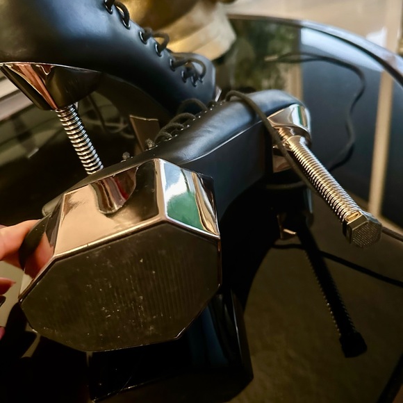 Excellent condition, black high heels - Picture 4 of 8